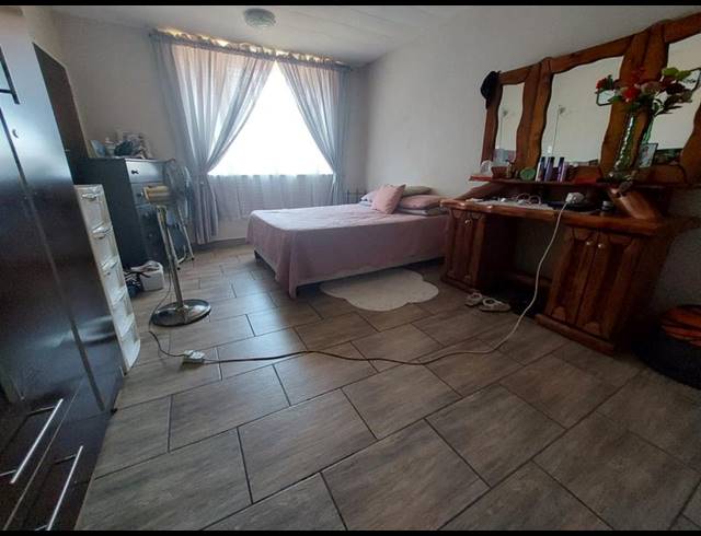 2 BEDROOM APARTMENT FOR SALE IN PRETORIA GARDENS